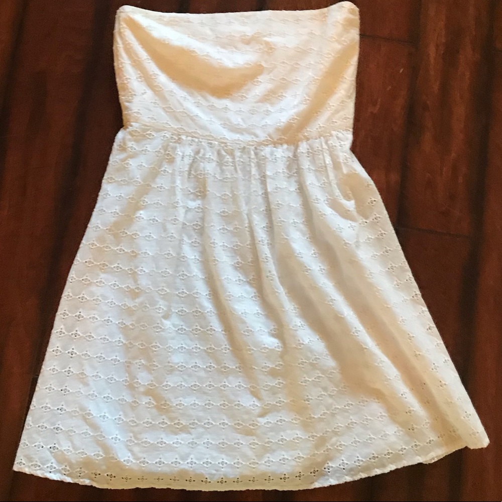 Banana Republic Strapless Lace Dress